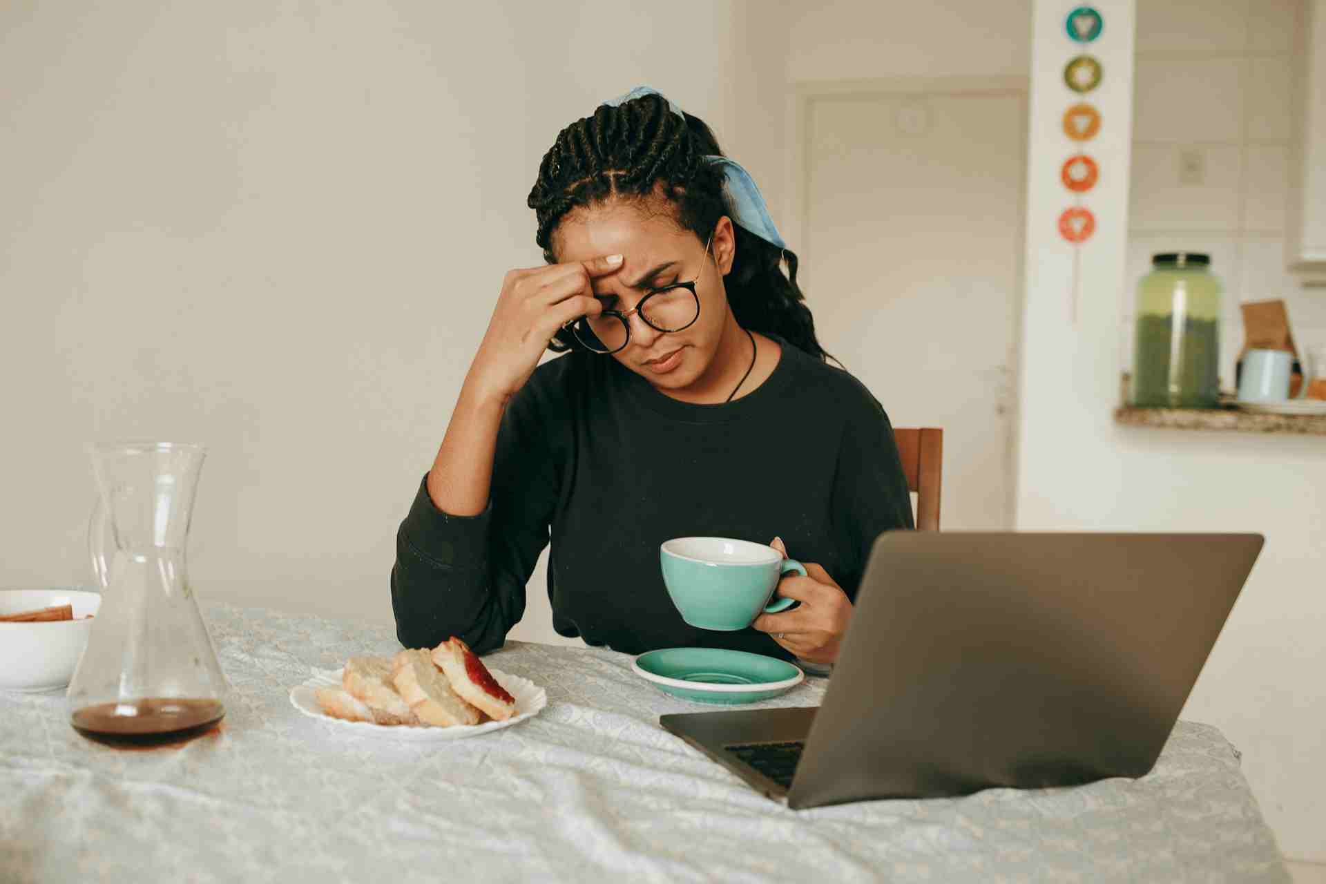 Freelancer without professional business infrastructure